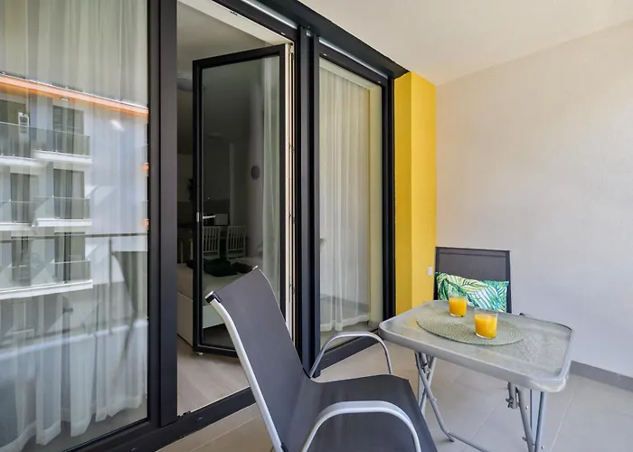 New With Parking By The Park Apartment