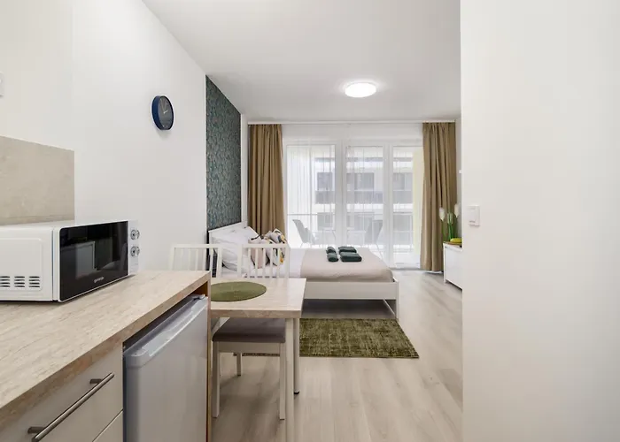 New With Parking By The Park Budapest