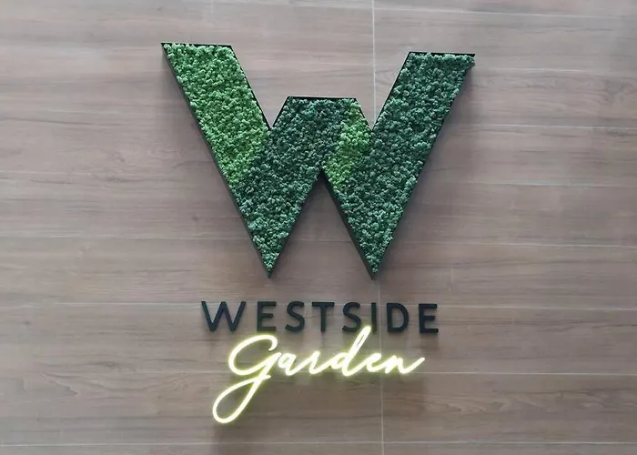 New With Parking By The Park Apartment