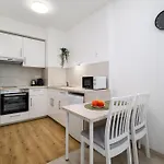 Pearl By Liget With Parking Apartament Budapesta